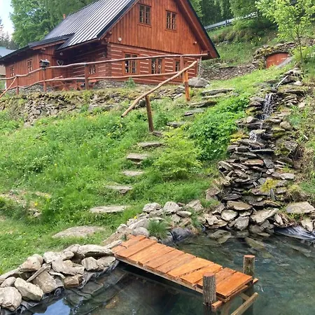 Roubenka U Milanka * Pec pod Sněžkou